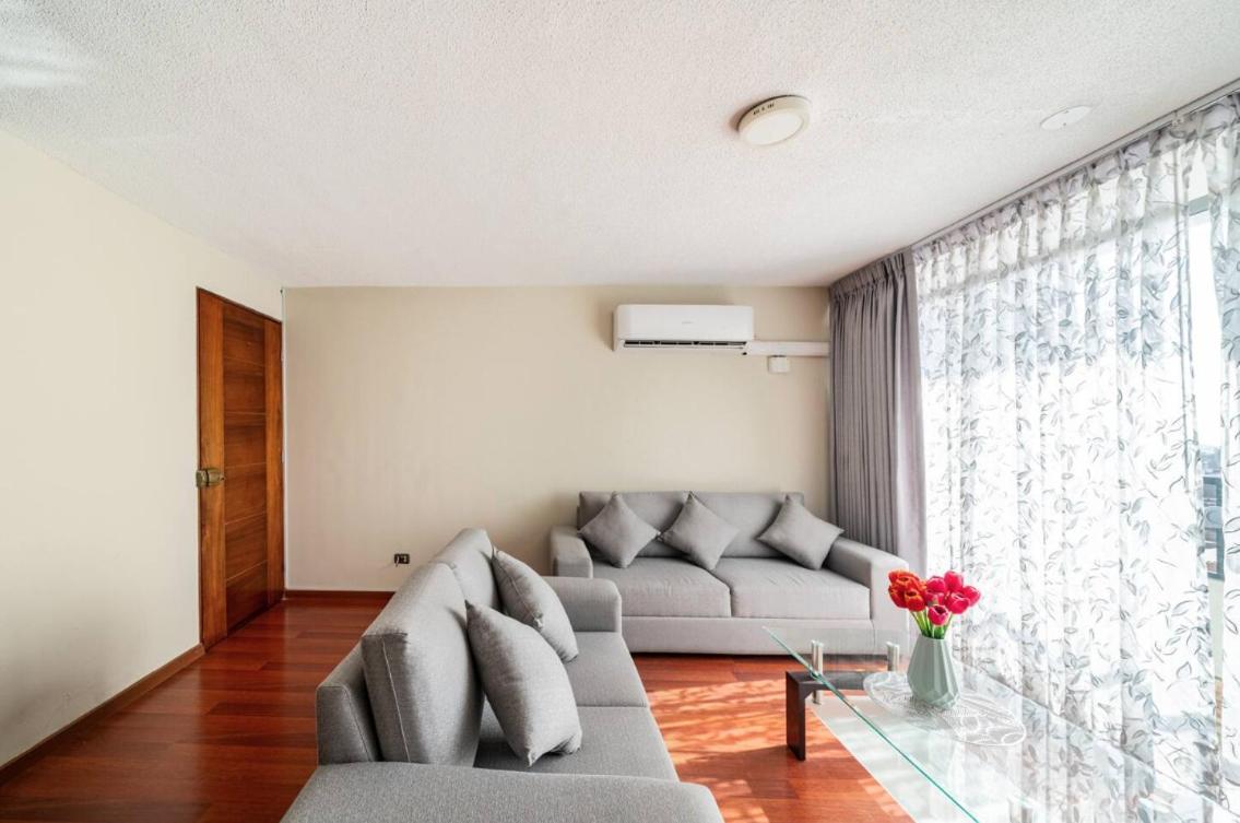 לימה Apartamentos Estela En Alameda Colonial - 5Km Aeropuerto Jorge Chavez מראה חיצוני תמונה