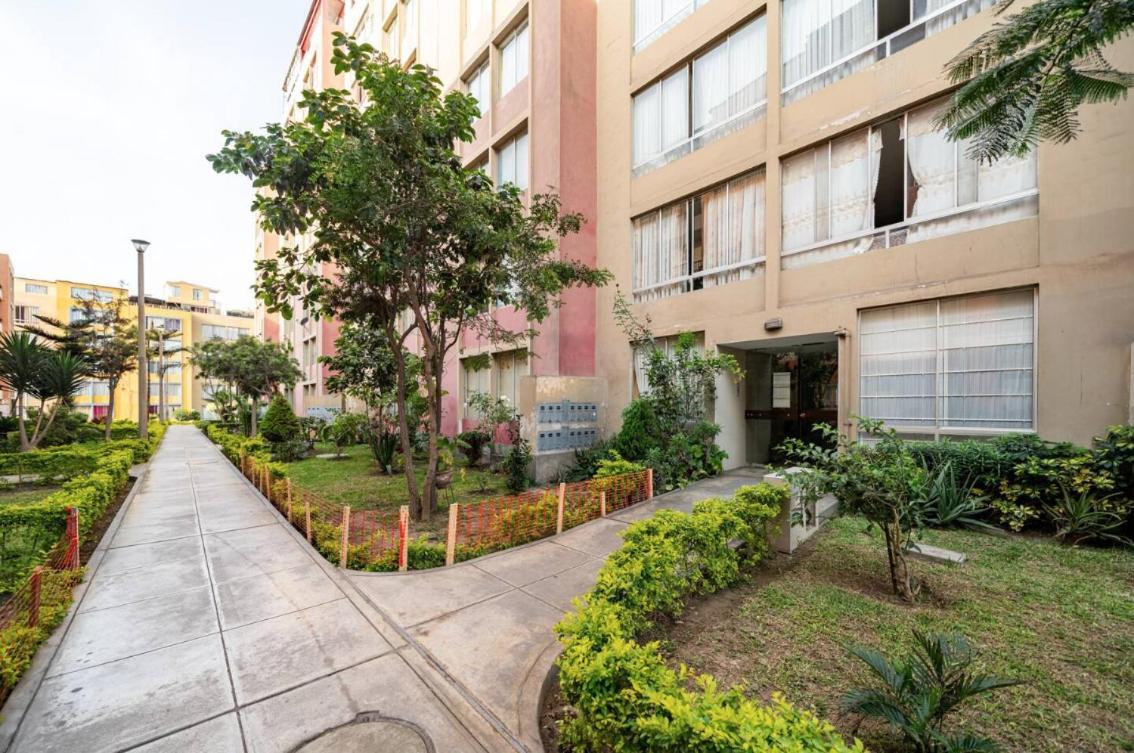 לימה Apartamentos Estela En Alameda Colonial - 5Km Aeropuerto Jorge Chavez מראה חיצוני תמונה